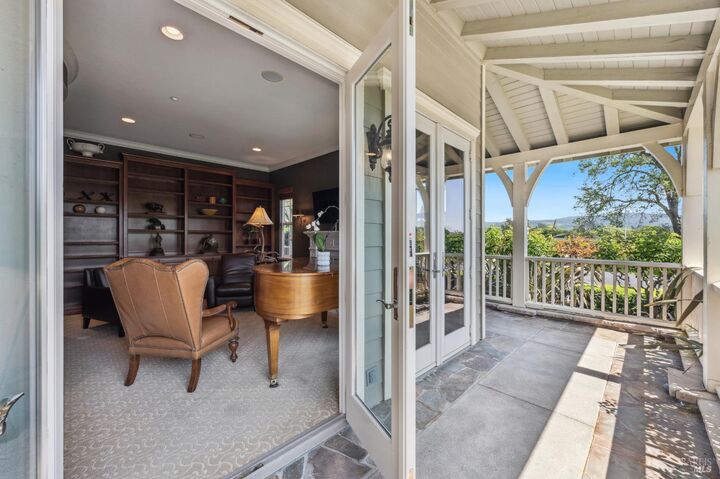 Property Photo: 492 Saunders Drive CA 95476