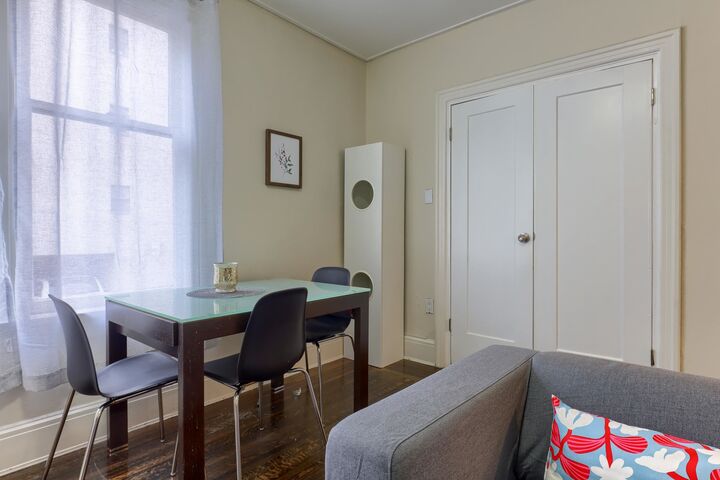 Property Photo:  935 Jervis Street 6  BC V6E 2B5 