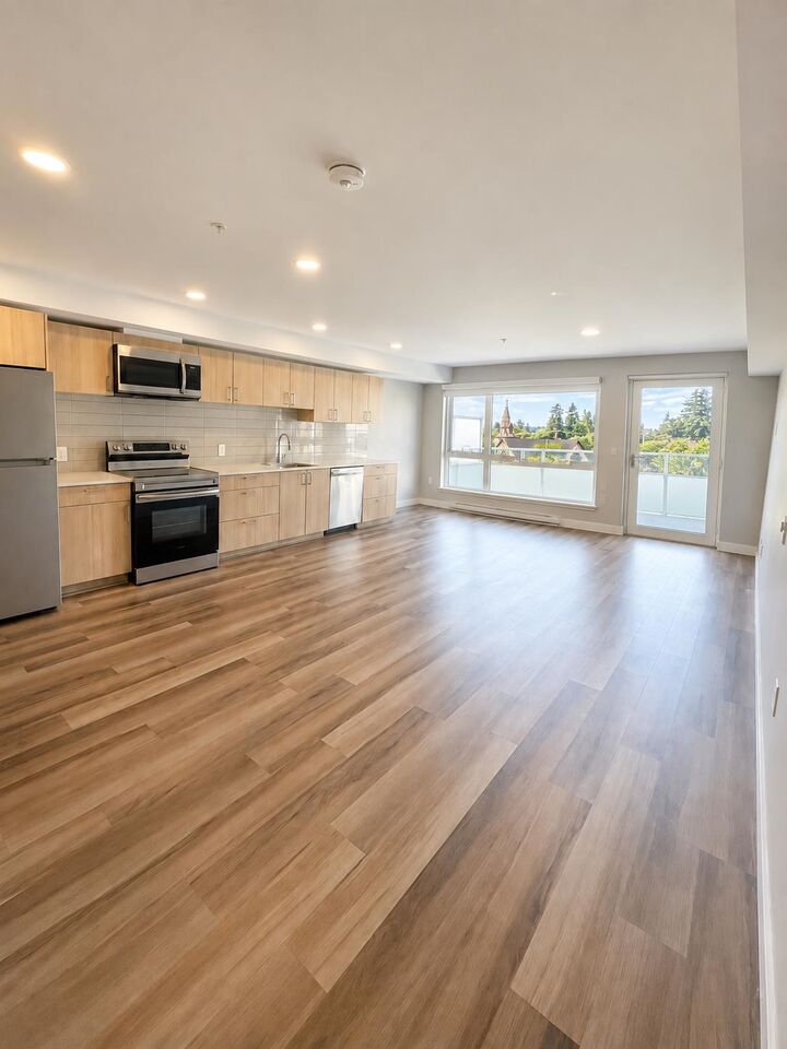 Property Photo:  408 East Columbia 516  BC V3L 1B1 