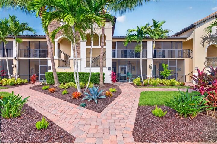 Property Photo:  28032 Bridgetown Ct 4724  FL 34135 