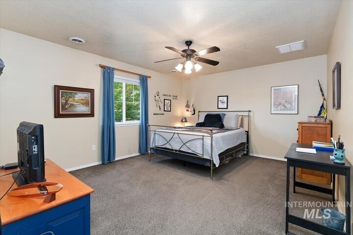 Property Photo: 152 E Cassidy Dr. ID 83646