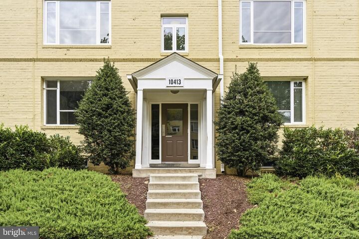 Property Photo: 10413 Montrose Avenue 202 MD 20814