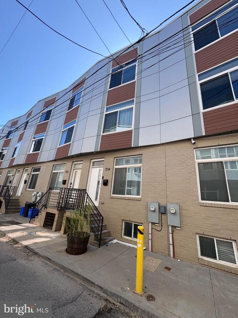 Property Photo:  1734 Ingersoll Street  PA 19121 