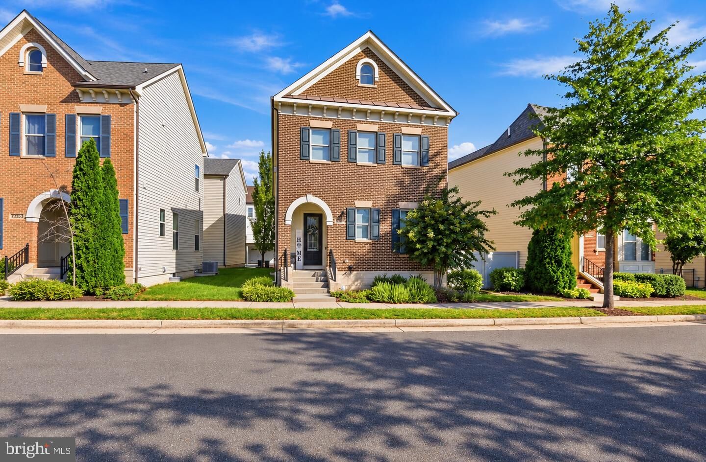 Property Photo:  44642 Petersham Drive  VA 20147 
