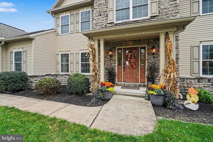 Property Photo:  5997 Camden Drive  PA 17112 