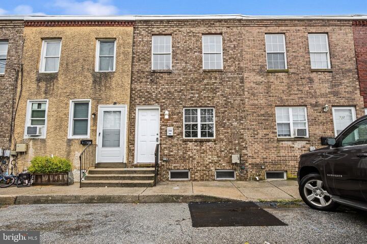 Property Photo:  730 Clark Street  DE 19720 