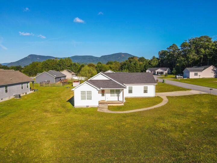 Property Photo: 473 Timberbrook Drive GA 30705