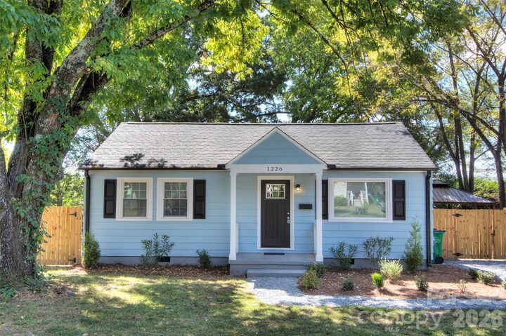 Property Photo:  1226 Weldon Avenue  NC 28205 