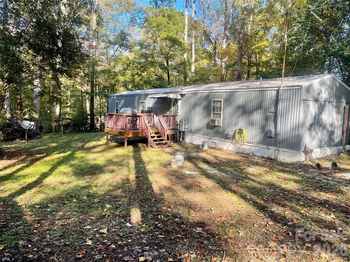Property Photo: 124 Arbor Drive 116 NC 28677
