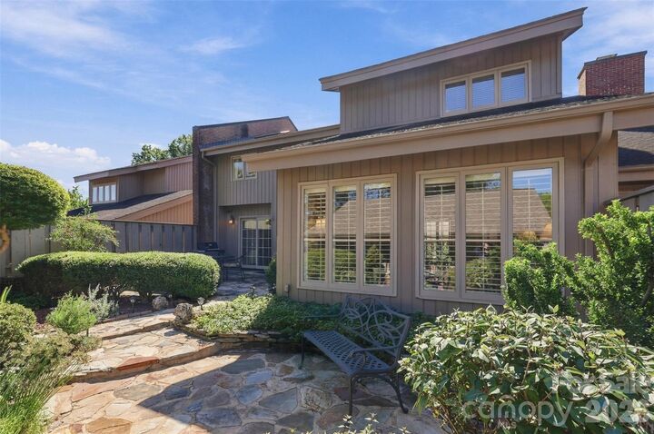 Property Photo:  4921 Torrey Pines Court  NC 28226 