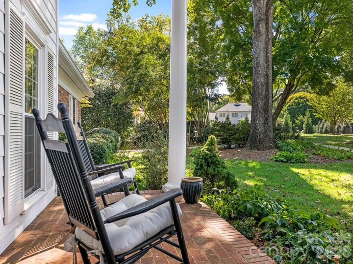 Property Photo: 2007 Fromby Court NC 28211