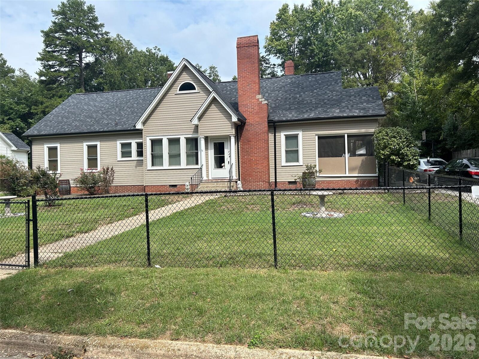 Property Photo:  924 Maple Avenue  NC 28144 