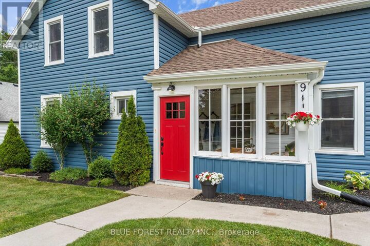 Property Photo: 9 Union Street East ON N0M 1B0