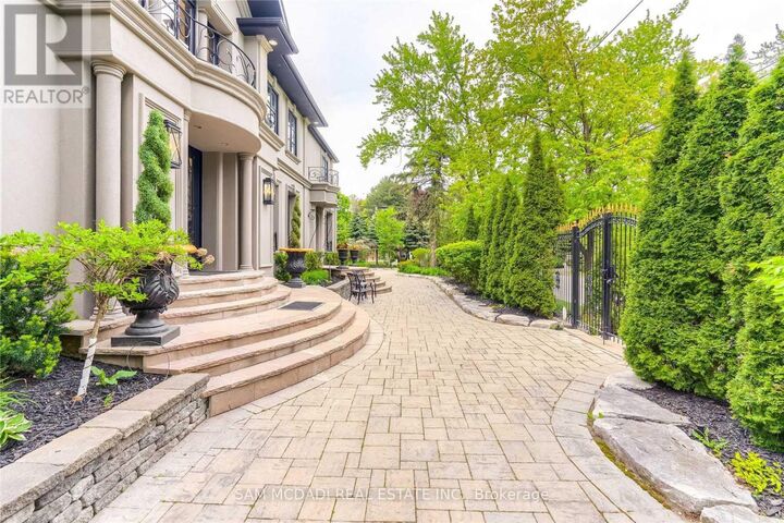 Property Photo:  1540 Mississauga Road  ON L5H 2K1 