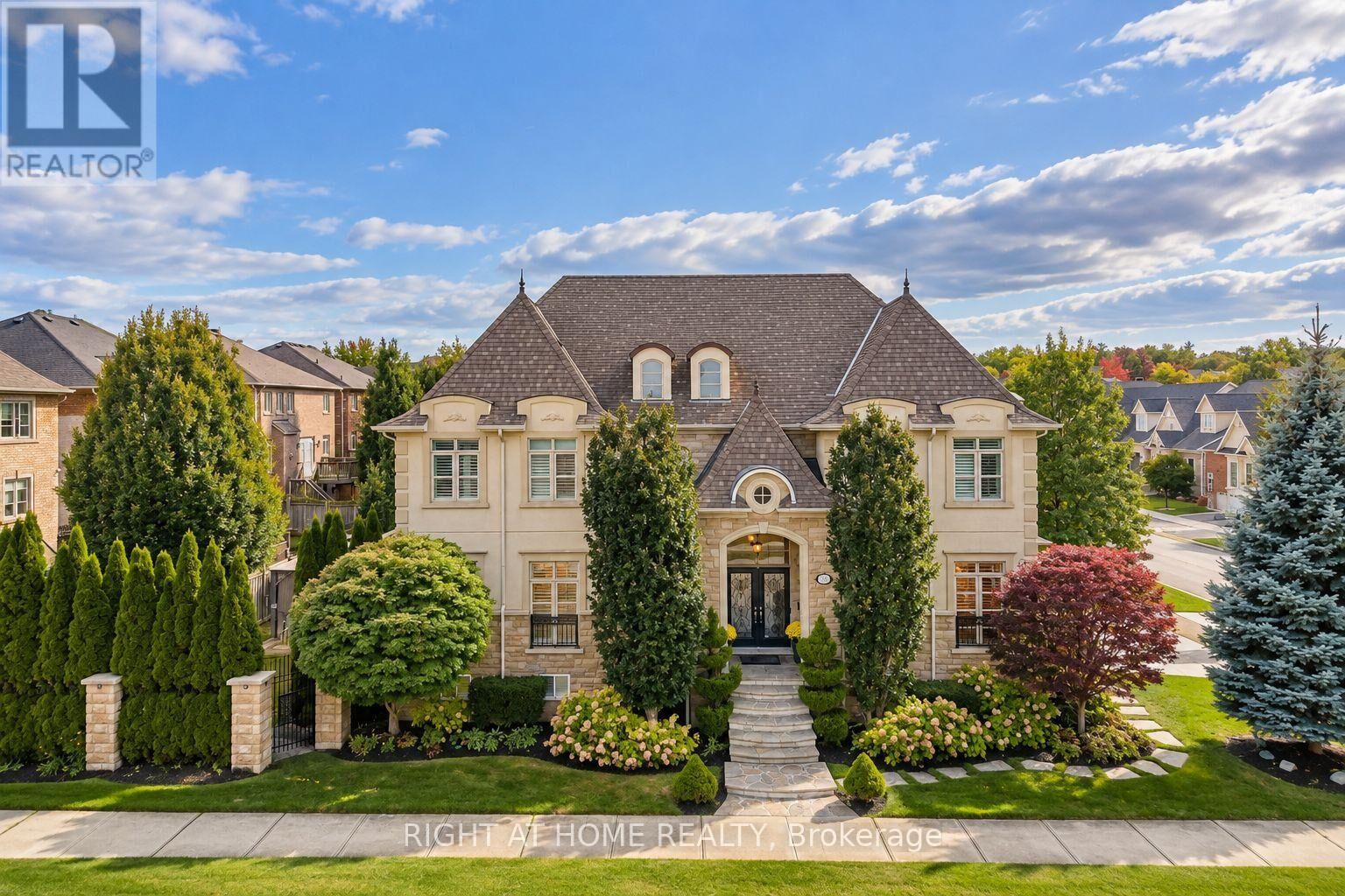 Property Photo:  2122 Law Hill Gate  ON L6M 0A7 