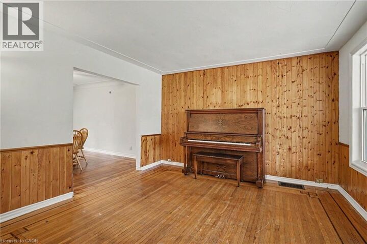 Property Photo:  146 Belmont Avenue  ON L8L 7M3 