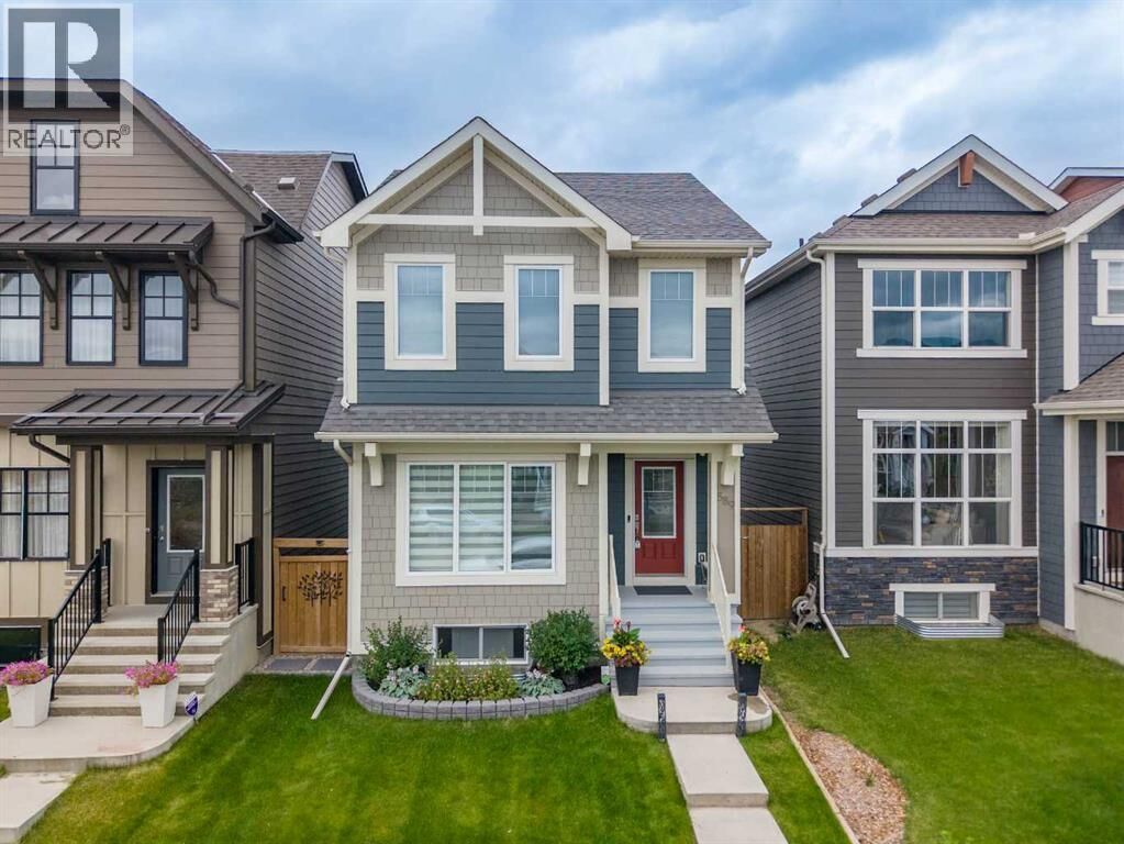Property Photo:  589 Masters Road Southeast  AB T3M 2W3 