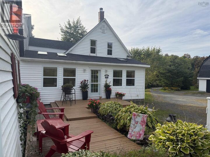 Property Photo:  28 Woodburn Road  NS B2H 5C4 