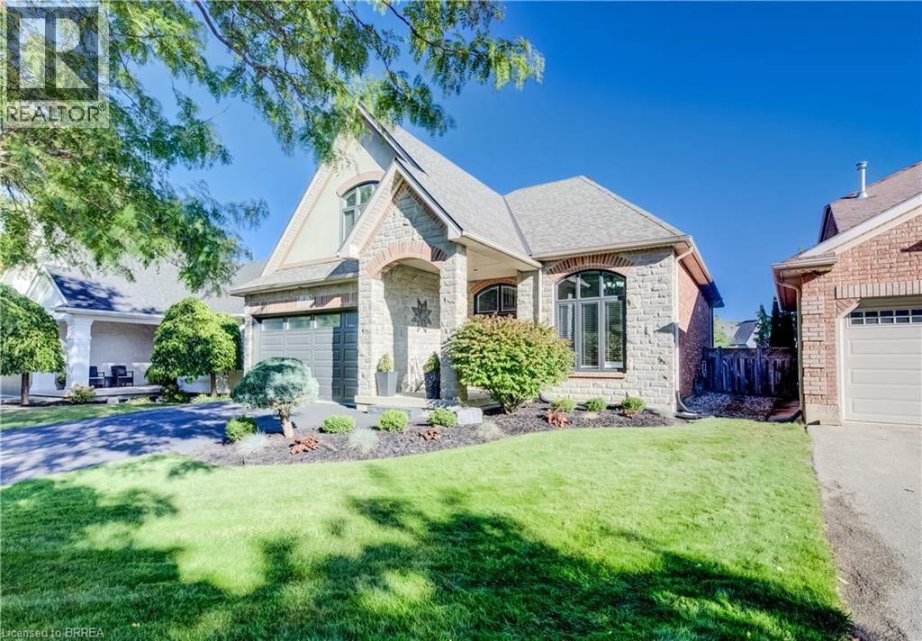 Property Photo:  4 Lawren S Harris Drive  ON N3R 7Z6 
