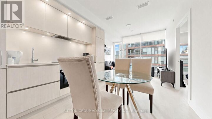 Property Photo: 35 Mercer Street 3011 ON M5V 0V1