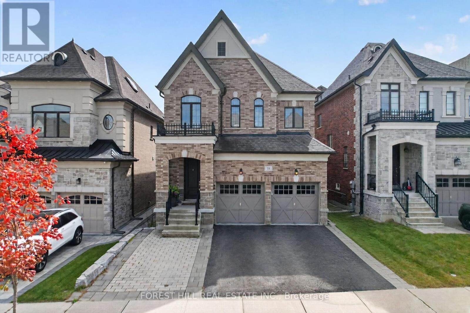 Property Photo: 18 Hackwood Crescent ON L4G 0V1