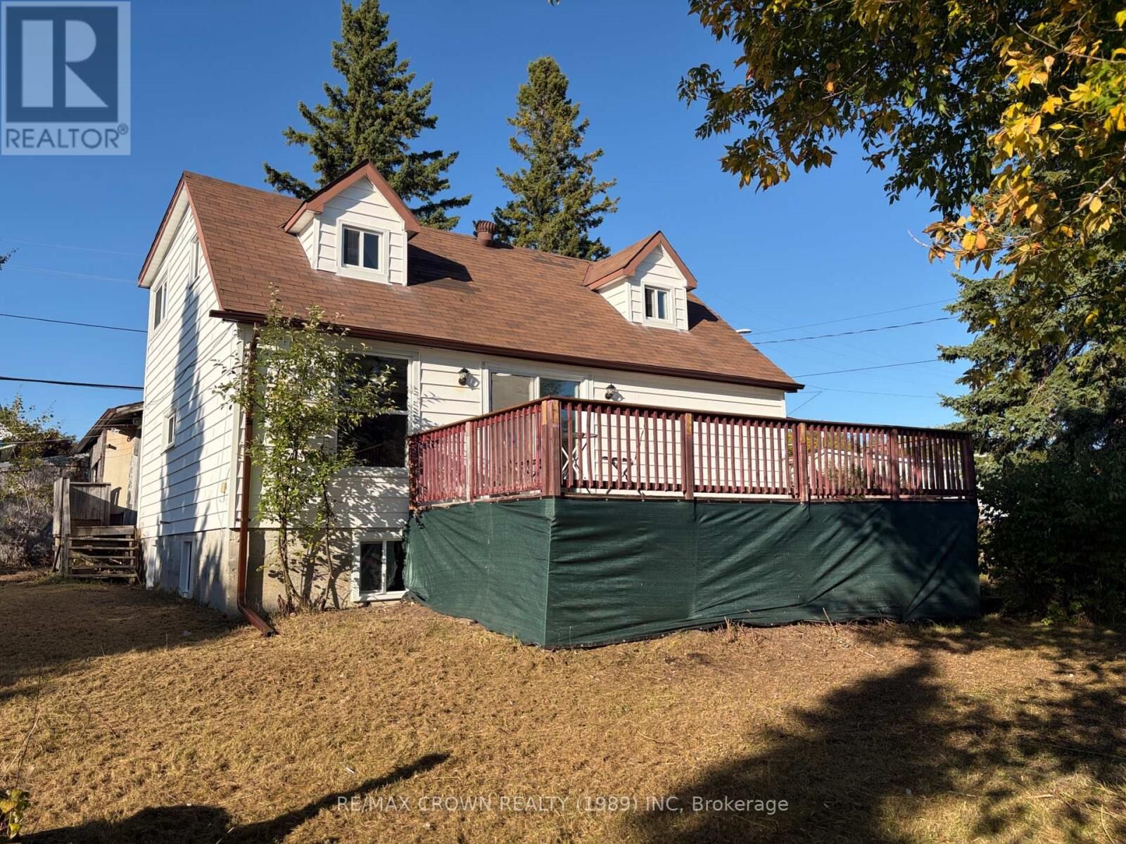 Property Photo: 1327 Leroux Avenue ON P0K 1G0