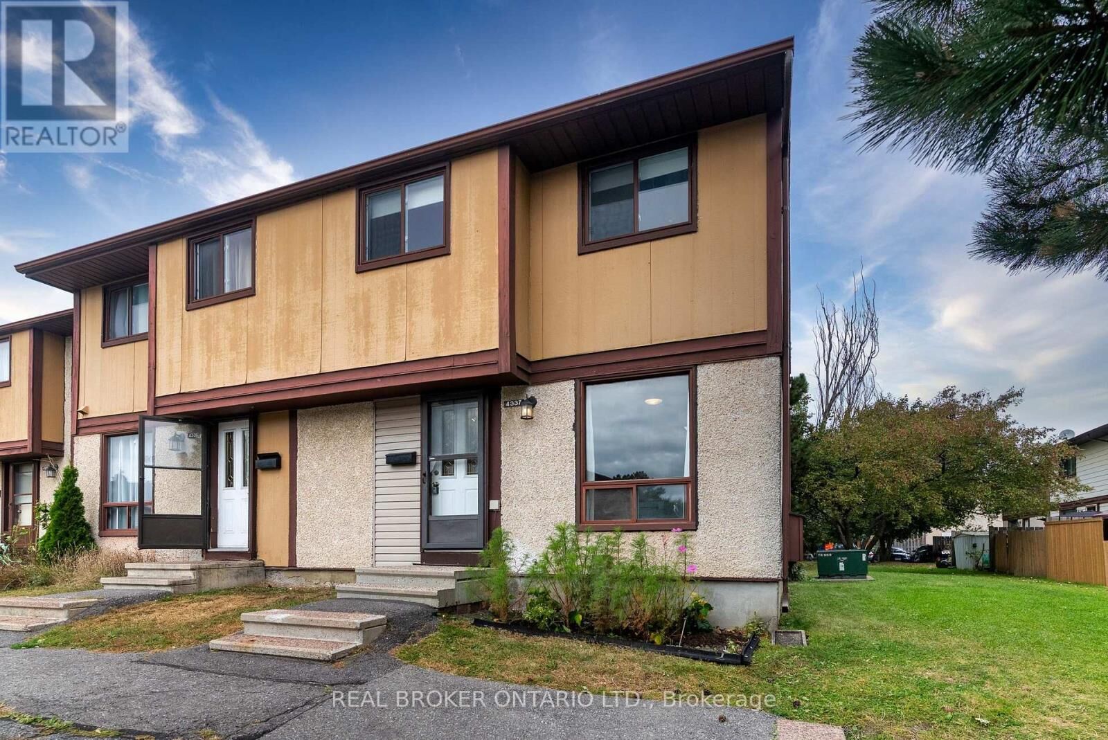 Property Photo:  4337 Weldon Drive 49  ON K1J 8R3 