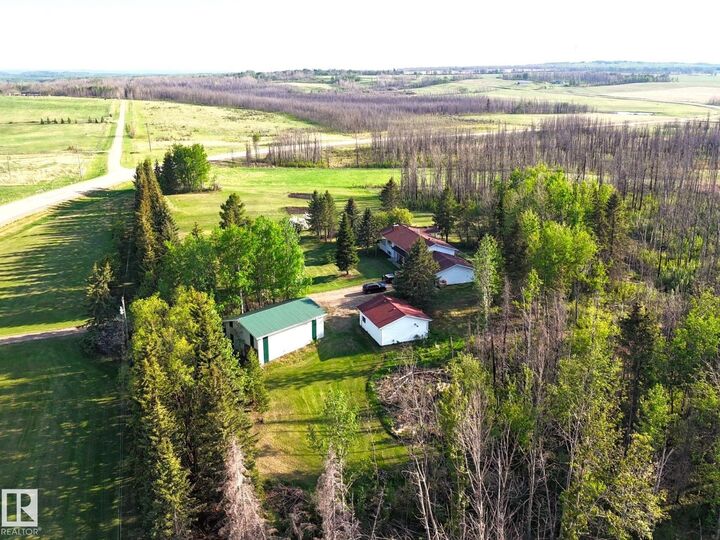 Property Photo: 53306 Rrd 75A AB T0E 0T0