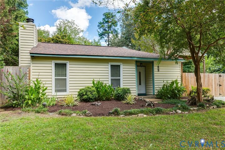 Property Photo: 5702 Linda Road VA 23150