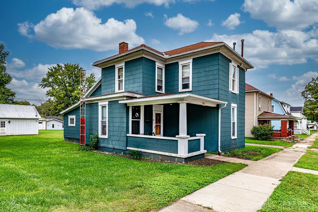 Property Photo:  211 Pearl Street  OH 45347 