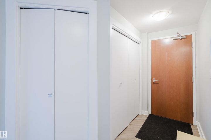 Property Photo:  10152 104 Street NW 2704  AB T5J 0B6 