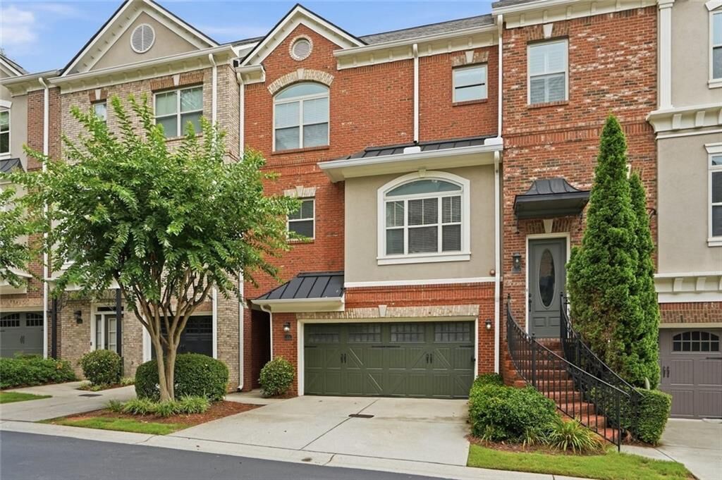 Property Photo:  934 Delaronde Court  GA 30328 