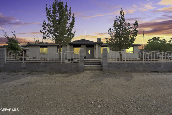 Property Photo: 943 Quail Mesa Drive TX 79927