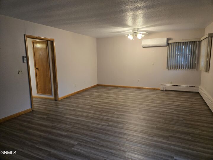 Property Photo:  222 Main Street  ND 58413 