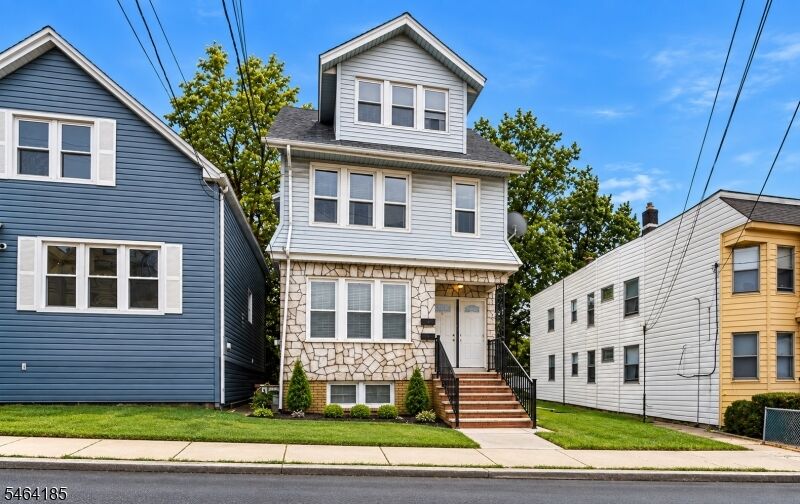 Property Photo: 17 Arverne Ter NJ 07111