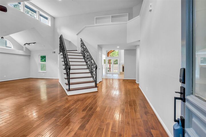 Property Photo: 54 Sky Terrace Place TX 77381