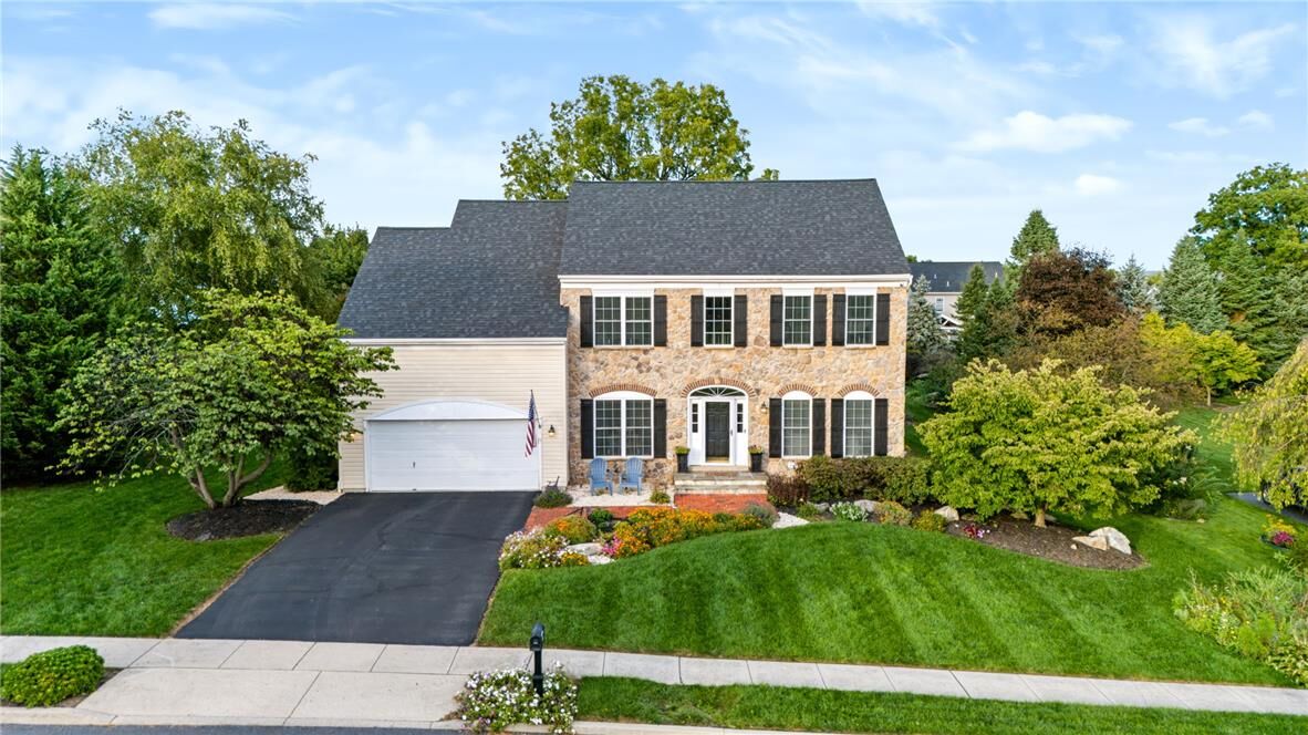 Property Photo: 7080 Periwinkle Drive PA 18062