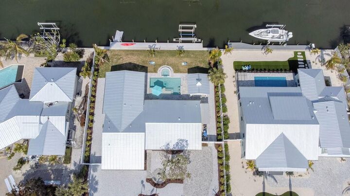 Property Photo:  605 Concord Lane  FL 34217 