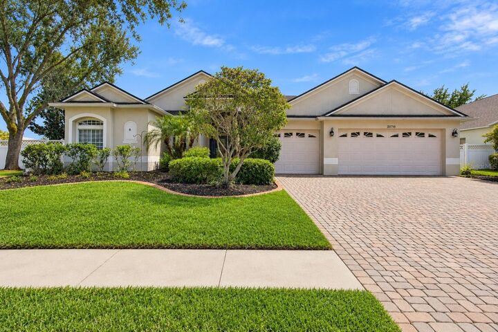Property Photo:  20746 Auburn Leaf Trail  FL 34638 