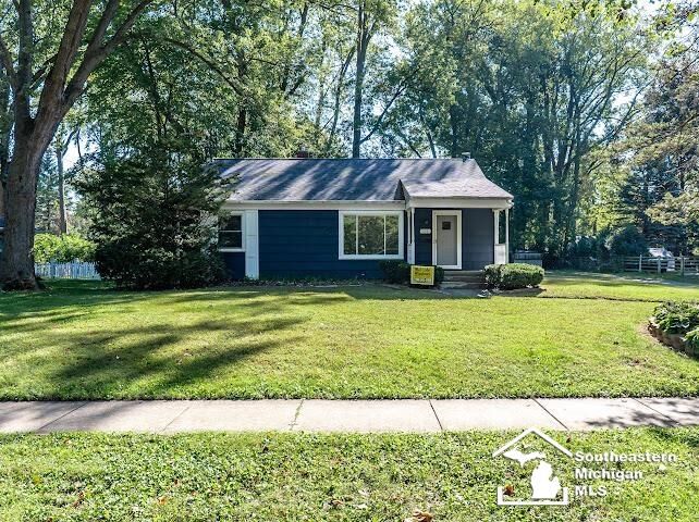 Property Photo:  1516 Riverview Avenue  MI 48162 