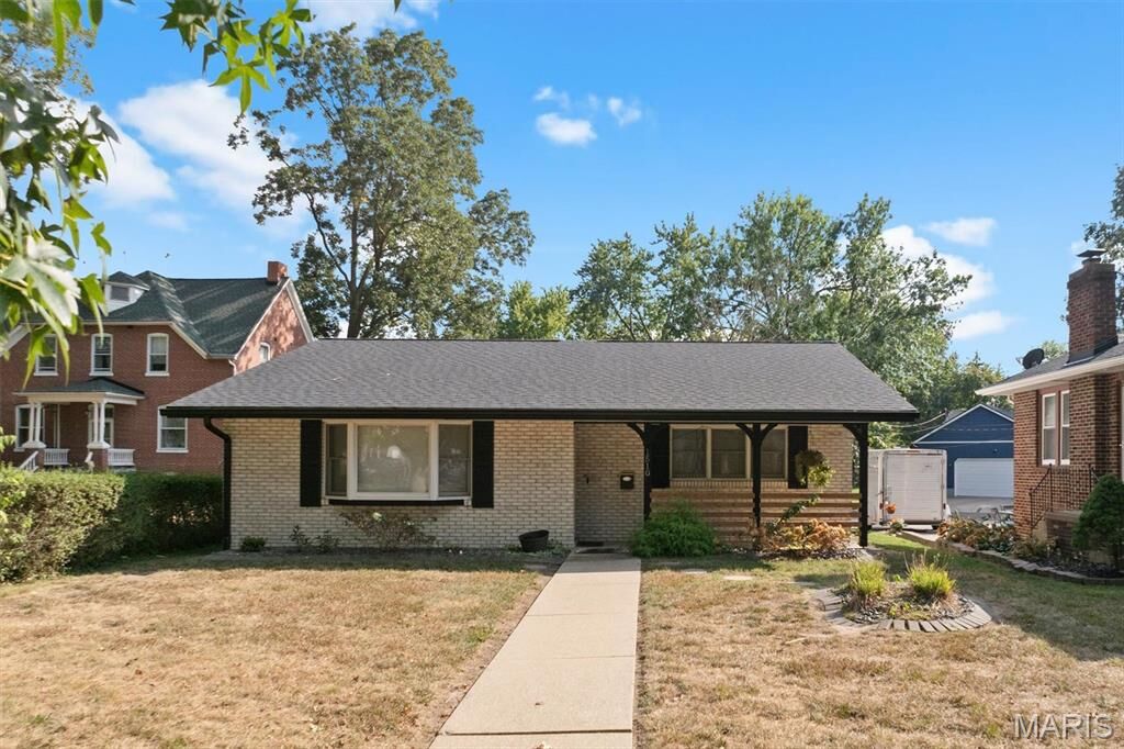 Property Photo: 1510 Lindenthal Avenue IL 62249