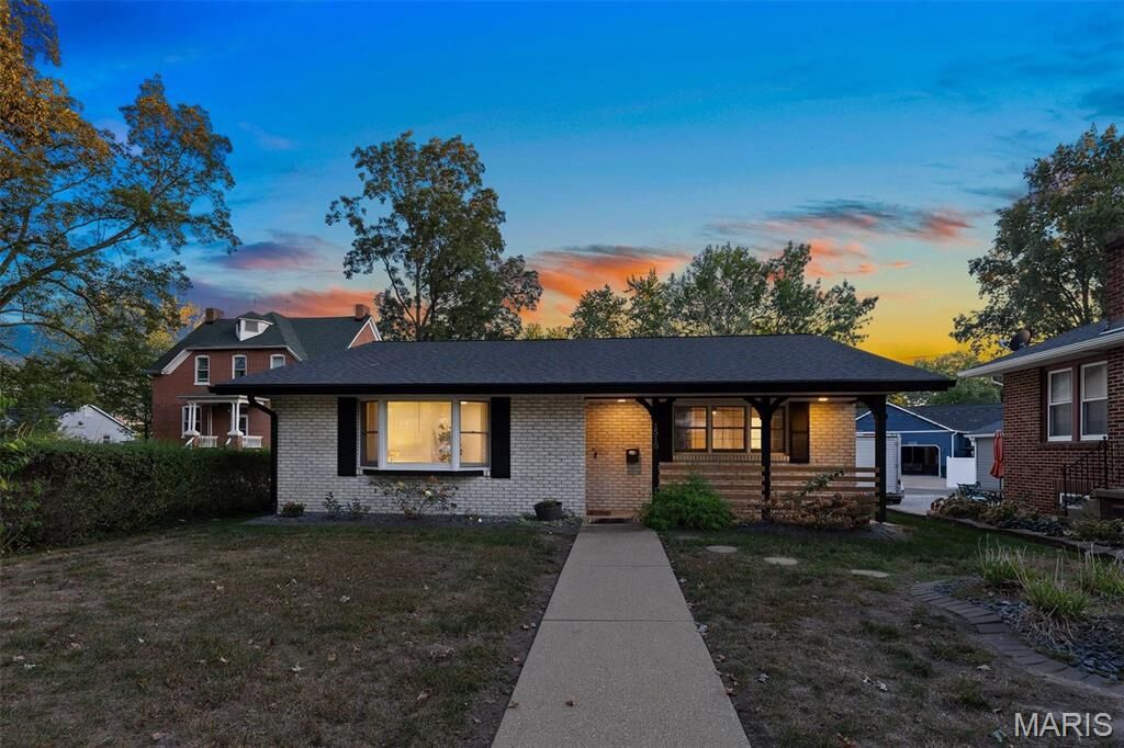 Property Photo:  1510 Lindenthal Avenue  IL 62249 