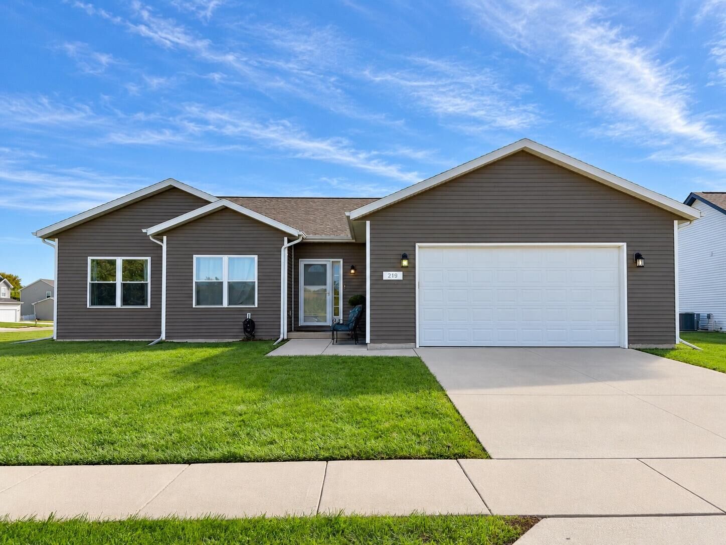 Property Photo:  219 N Autumn Dr  WI 53115 