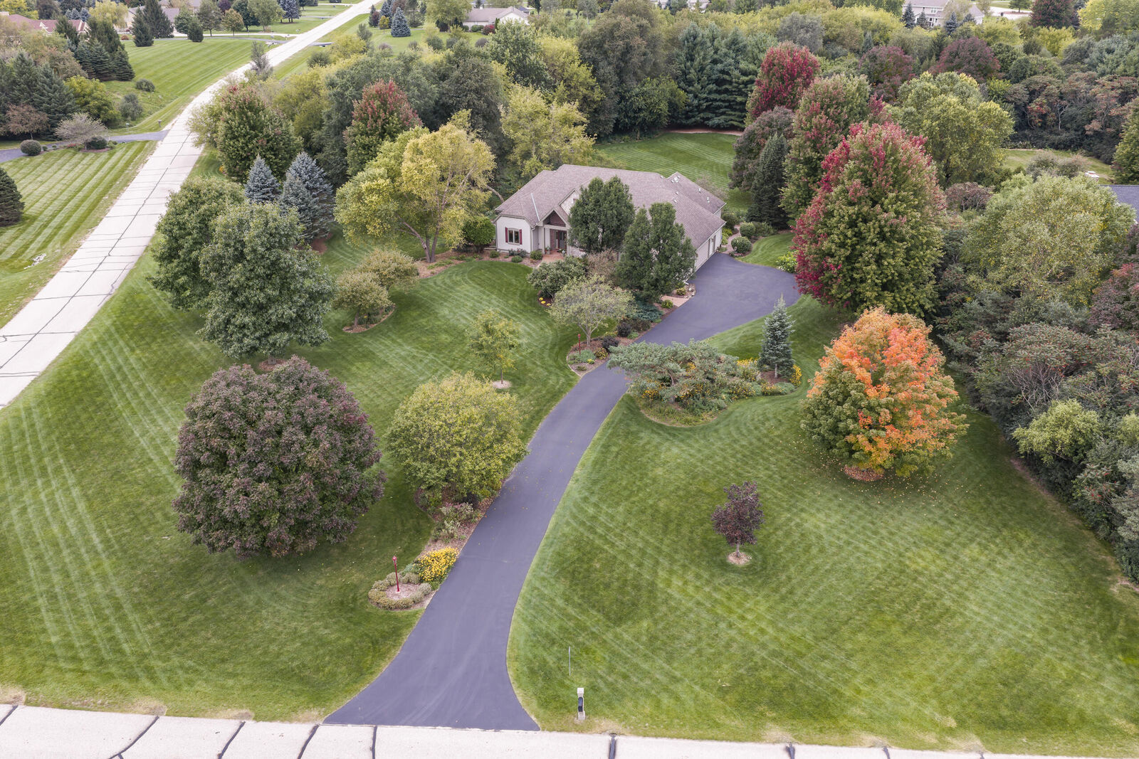 Property Photo:  W347s9485 Jericho Ct  WI 53119 