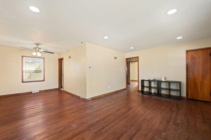 Property Photo: 5070 N 20th St WI 53209