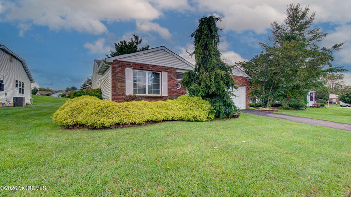 Property Photo:  4 Lesley Drive  NJ 07746 