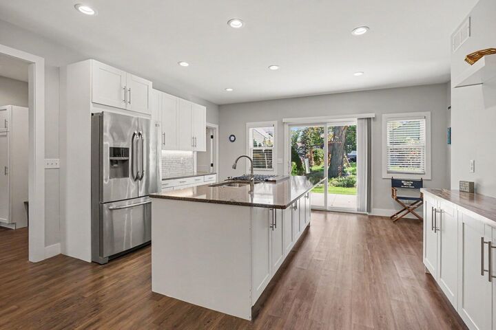 Property Photo:  565 Grove Avenue  MI 49423 