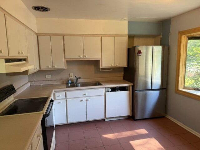 Property Photo:  270 Park Avenue  IL 60045 