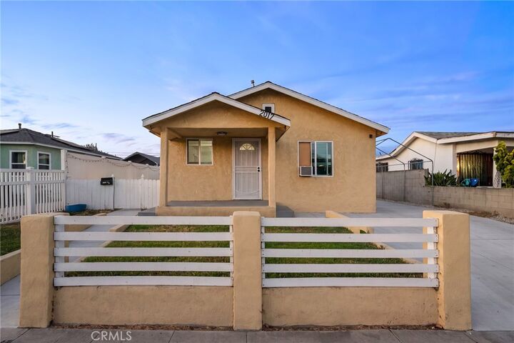 Property Photo:  2017 E 112th  CA 90059 