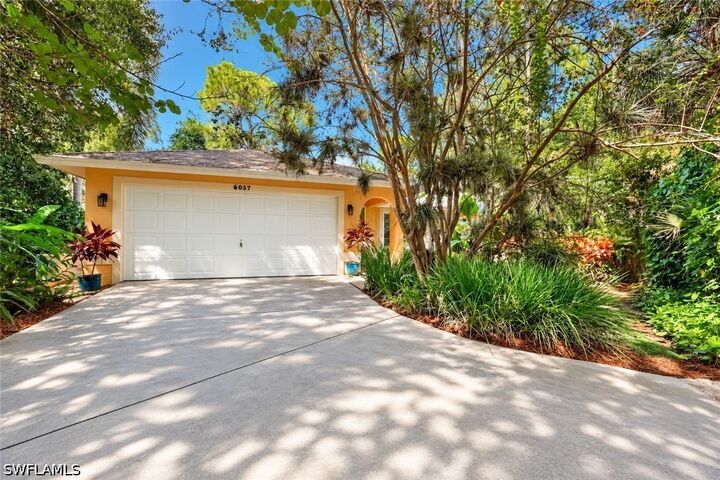 Property Photo:  6037 Westport Lane  FL 34116 